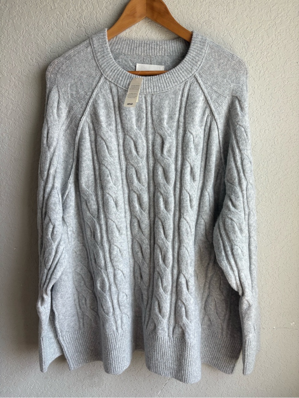 Aerie Cable Knit Crewneck Sweater Gray Oversized Soft Cozy NWT Size Large